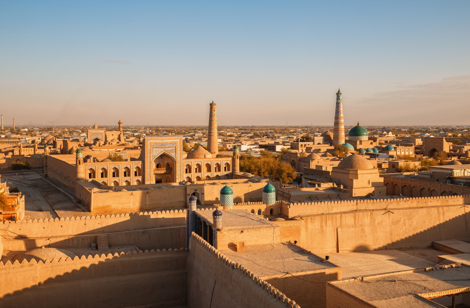 Red Wings открывает новый маршрут из Екатеринбурга в Узбекистан