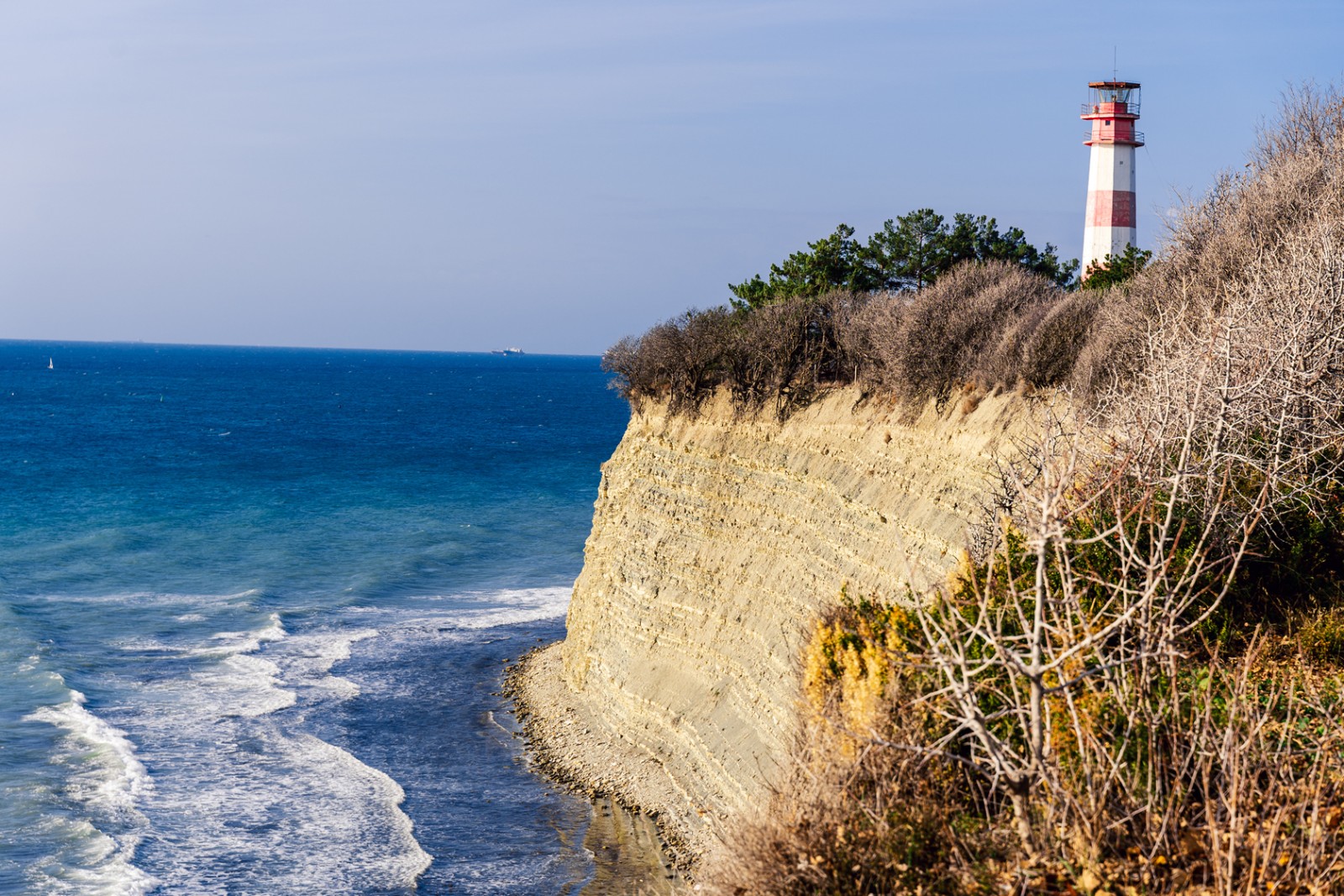 Red Wings будет летать в Геленджик из Самары и Казани