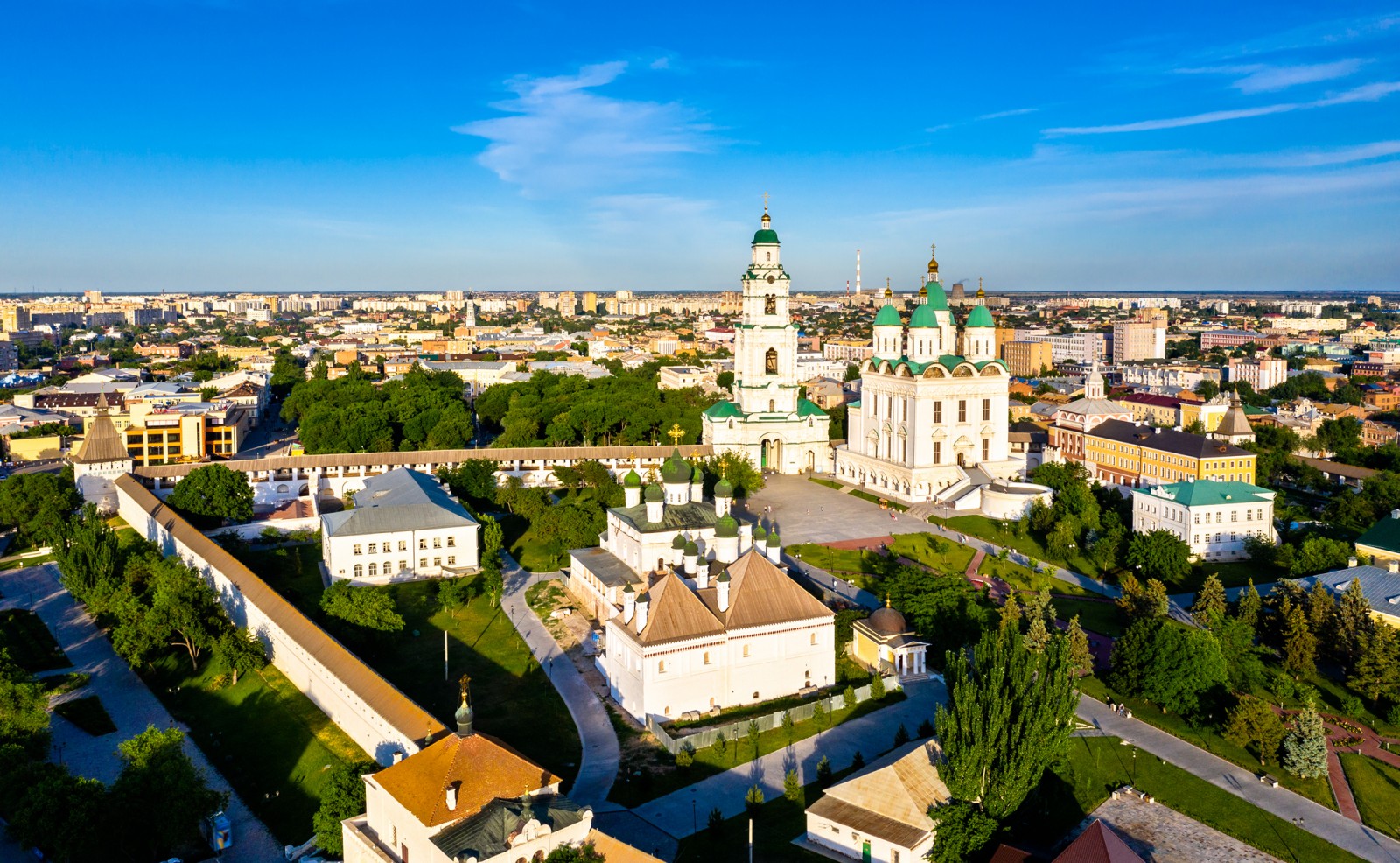 Red Wings начала летать из Екатеринбурга в Астрахань